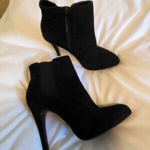 Nine West Black Suede Bootie 81/2
